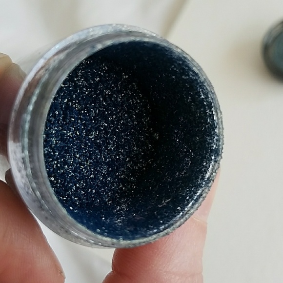 Steel Blue pigment MAC - Picture 3 of 4